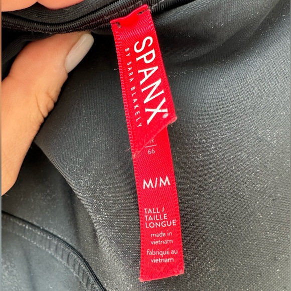 SPANX Faux Leather Leggings (Size M, TALL) - Picture 5 of 6